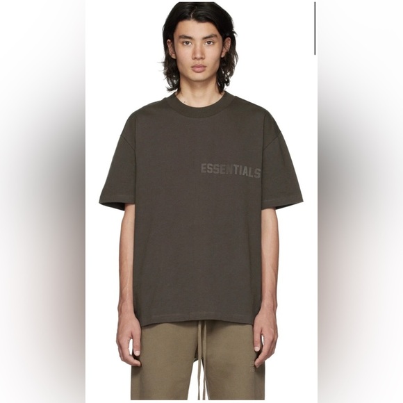 Fear Of God Essentials Men's Off Black Oversized Short Sleeve T-Shirt XL - Picture 2 of 14